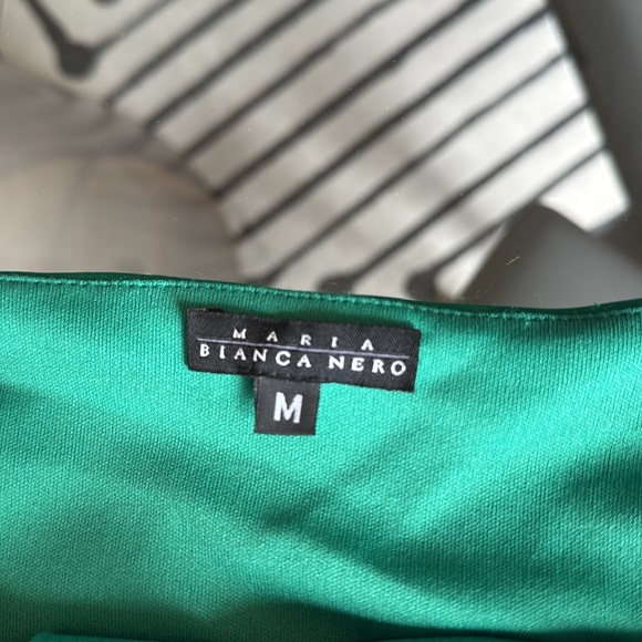 BEACH WEDDING Gorgeous Green Silk Mermaid Dress - Medium - Worn Once! - Picture 9 of 13